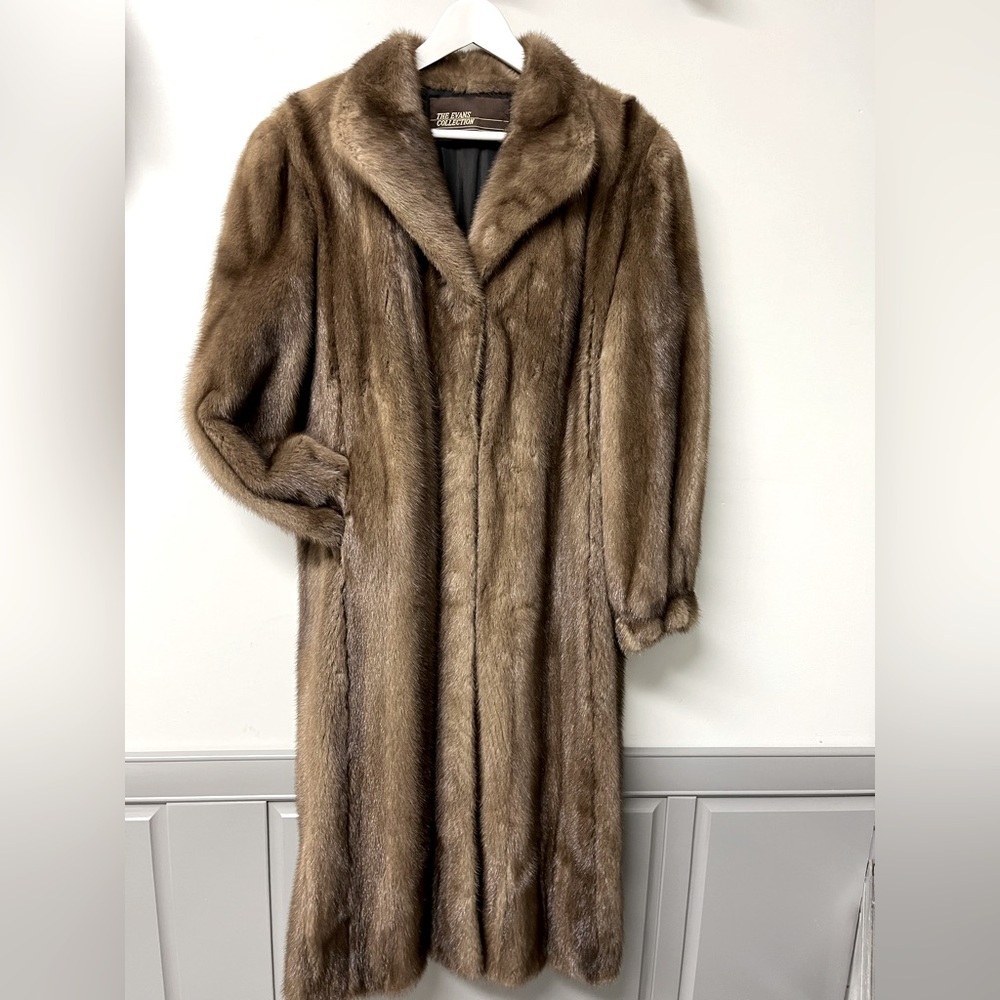 Mink coat, Woman's full length